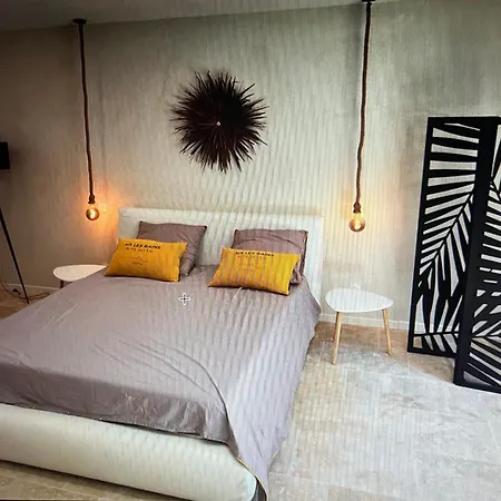 Maison De - & Montagnes Casa de Férias *